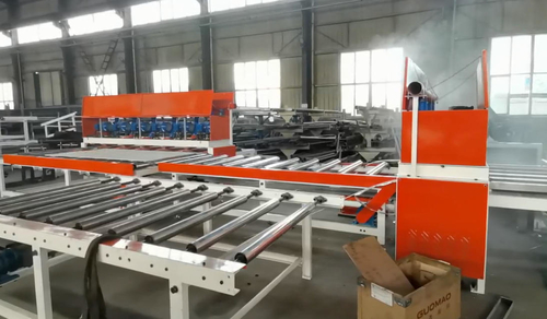 Ces marchandises sont des machines de coupe de plaques de plâtre à envoyer en Russie.