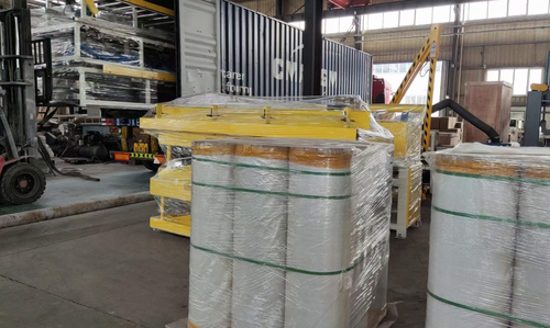 La ligne de production de plafonds en gypse entièrement automatique a été expédiée en Inde.