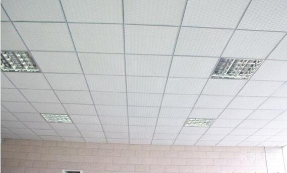 Les tuiles décoratives de plafond de gypse de PVC de Chambre font la fréquence de la machine 380V 50HZ