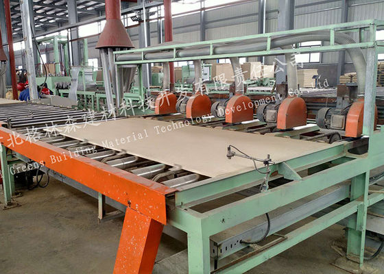 Un bon prix. 6 millions de panneau minéral de plafond de fibre de Sqm faisant l'usine de machine en ligne