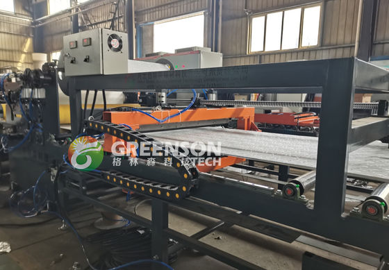 Un bon prix. Machine de plafond à haute vitesse entièrement automatique 60 en ligne