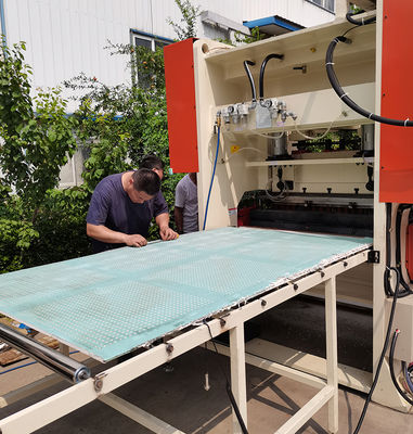 Un bon prix. Machine de perforation de plaques de plâtre, de panneaux de gypse et de panneaux de ciment pour la fabrication de trous en ligne