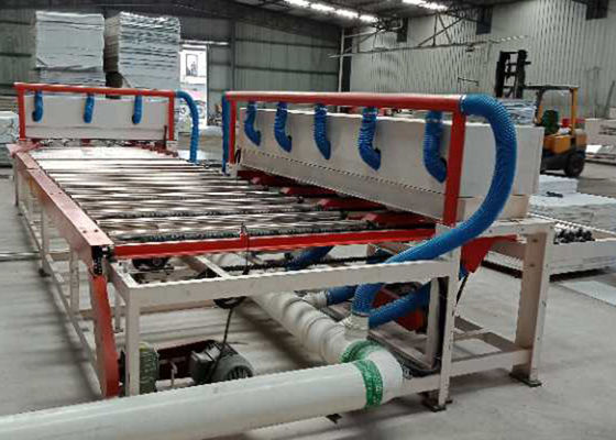 Un bon prix. Chaîne de production de panneau de gypse de vinyle, machine de panneau de gypse de papier d'aluminium en ligne