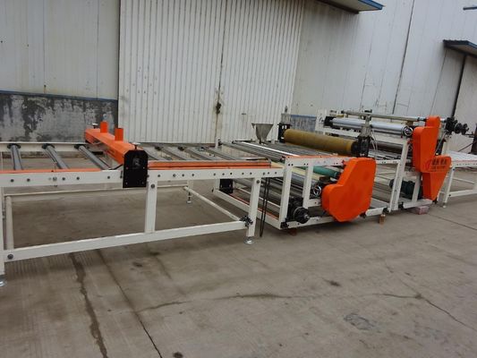 Un bon prix. Machine de stratification de revêtement de tissu de fibre de verre de cloison sèche ou de plaque de plâtre en ligne