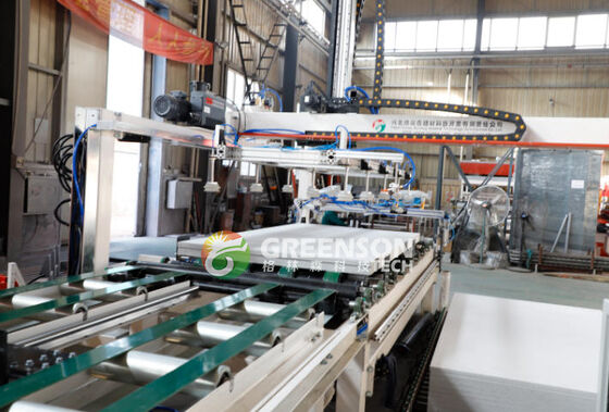 Un bon prix. Fast Gypsum Board Strip Cutting Machine For 1200 Mm*2400 Mm Boards Producing 100mm Wide Slats en ligne