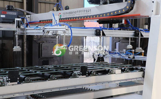 Un bon prix. Automatic Gypsum Board Strip Cutting Machine For 100mm Wide Slats Dust Free Cutting en ligne