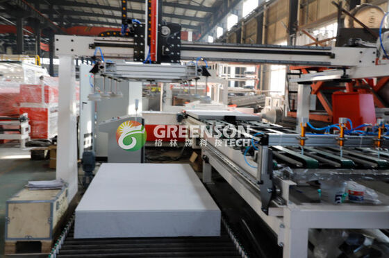Un bon prix. High Efficiency Dust Free Cutting Gypsum Board Slitting Machine For 100mm Wide Slats en ligne