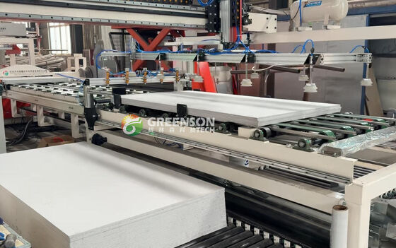 Un bon prix. High Efficiency Gypsum Board Cutting Machine / Gypsum Board Stand Machine Low Noise en ligne