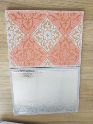 Un bon prix. Papier d'aluminium de PVC/a stratifié état de découpeuse de panneau de plafond de gypse le nouvel en ligne