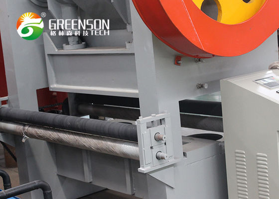 Un bon prix. Machine entièrement perforée de panneau de plafond de gypse avec la couleur faite sur commande en ligne