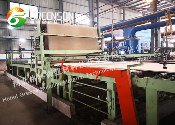 La machine minérale de panneau de plafond de fibre d'opération automatique avec imperméable/ignifugent