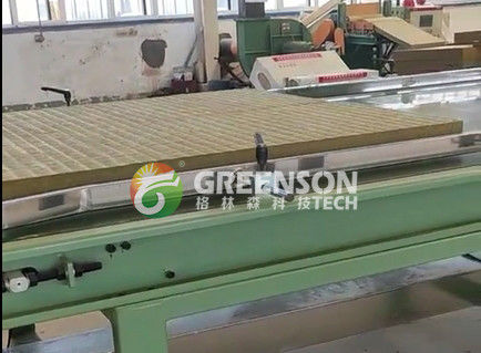 Ligne de production de matériaux de construction entièrement automatique pour les panneaux de laine en fibres minérales / roche / pierre / basalte