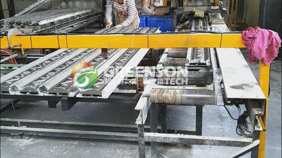 2000 pièces Capacité Machine de corniches en gypse Haute performance