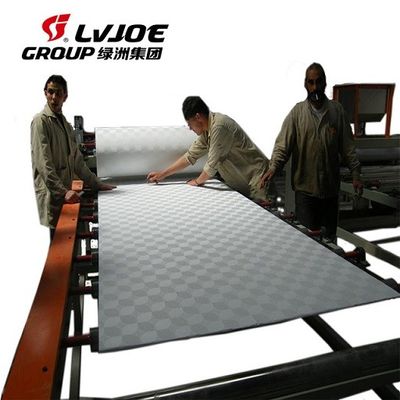 Un bon prix. Machine imperméable de stratification de panneau de gypse avec la résistance à la corrosion en ligne