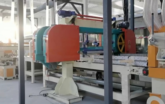 Ligne de production de panneaux en laine de roche pour panneaux isolants