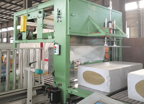 Ligne de production automatique de panneaux en laine de roche avec commande PLC