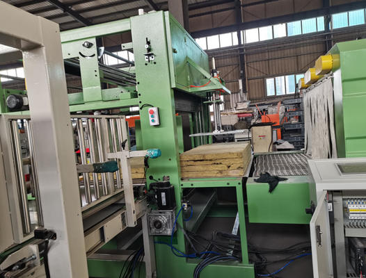 Un bon prix. 10000 TPA Rockwool Panel Production Line Rock Mineral Wool Production Process en ligne