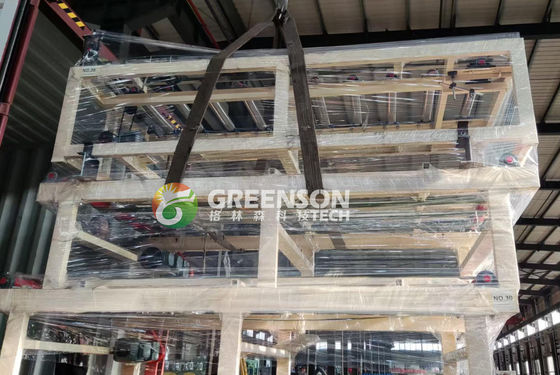 Machine de fabrication de carreaux de plafond en gypse de 2x2 à faible coût avec une vitesse réglable de 15 m/min