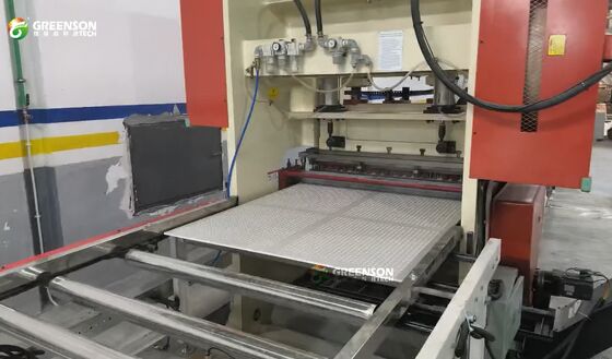 Un bon prix. Machine de perforation de panneau sonore de qualité industrielle avec 160 kg de pression de perforation de haut degré Automatique et à trous multiples en ligne