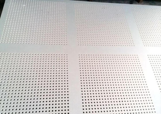 Un bon prix. 160 tonnes de pression 11 kW de puissance Machine de perforation de taille de trou personnalisée pour le perforage de panneaux de revêtement et de panneaux MGO en ligne