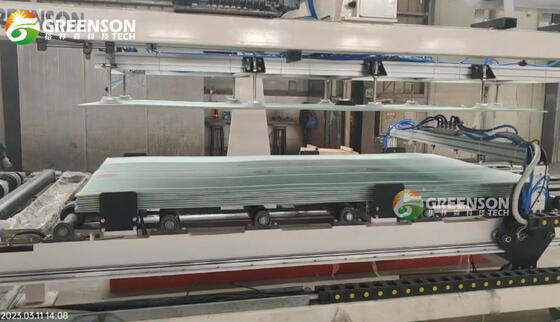 Un bon prix. Coupeur complètement automatique de bande de panneau de gypse contrôlé par PLC de machine de fente de bande de cloison sèche en ligne