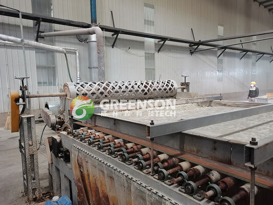 Un bon prix. Solution d'usine de plafond acoustique minéral à guichet unique, chaîne de production de dalles de plafond acoustiques de 12 mm en ligne