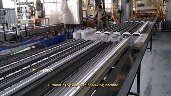 Un bon prix. Usine de corniche en plâtre clé en main, solution d'usine de corniche en plâtre à guichet unique en ligne