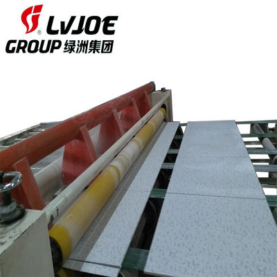 Machines décoratives de panneaux de plafond de PVC de capacité élevée de marque de LVJOE avec des revenus élevés