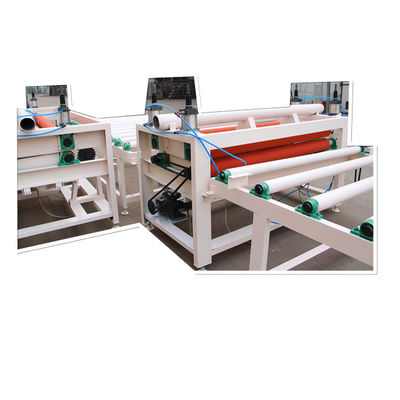 Un bon prix. Machine de stratification de panneau de gypse de capacité élevée du film 595*595mm de PVC en ligne