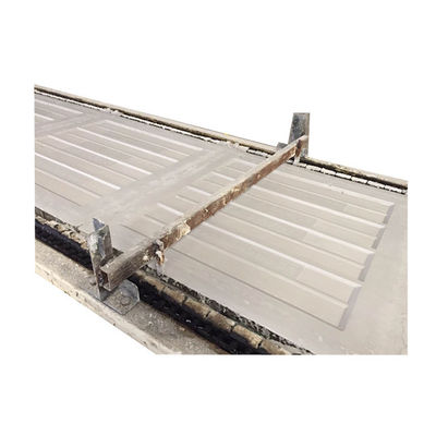 Un bon prix. Machines de traitement faisantes le coin de mur de tuile de plafond de gypse pleines automatiquement en ligne