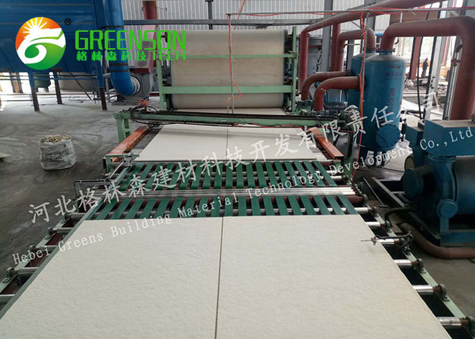 Chaîne de production de panneau de laine de laitier de structure simple avec cinq processus principaux